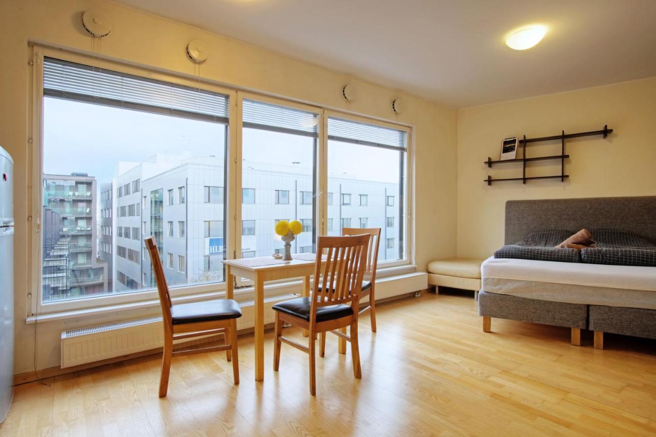 Studio Apartment In Quiet Heart Of Everything Tallinn Exterior photo