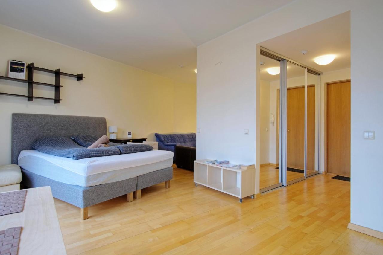 Studio Apartment In Quiet Heart Of Everything Tallinn Exterior photo
