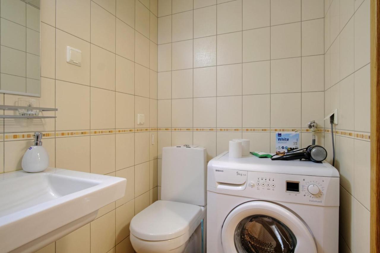 Studio Apartment In Quiet Heart Of Everything Tallinn Exterior photo