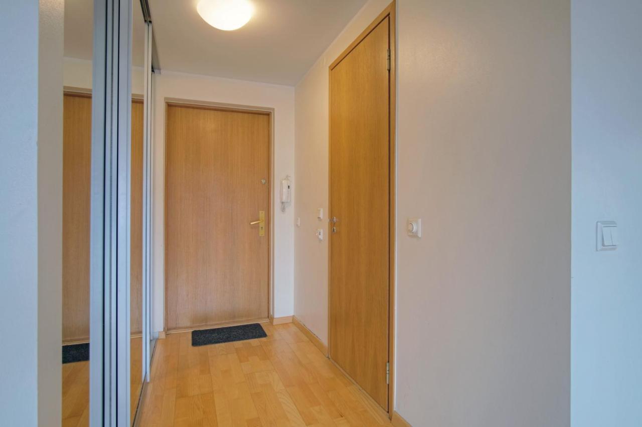 Studio Apartment In Quiet Heart Of Everything Tallinn Exterior photo